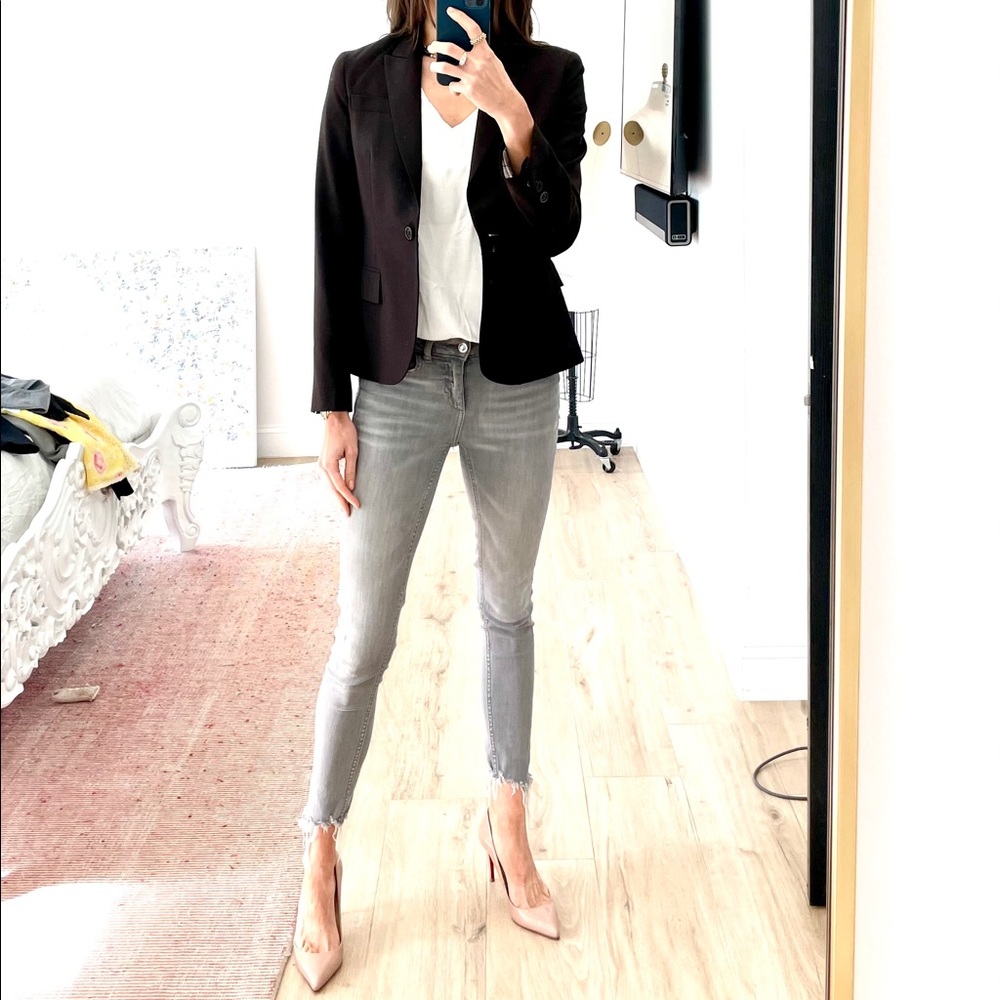 Brown Theory blazer size 4